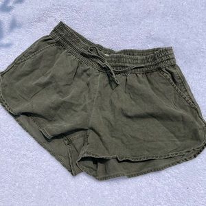 Hollister low waisted shorts